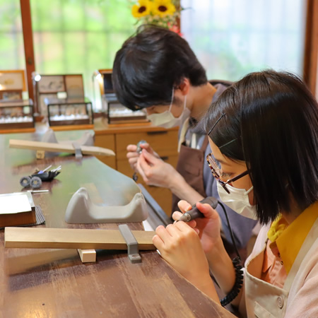 当日お持ち帰り！セルフメイドの結婚指輪